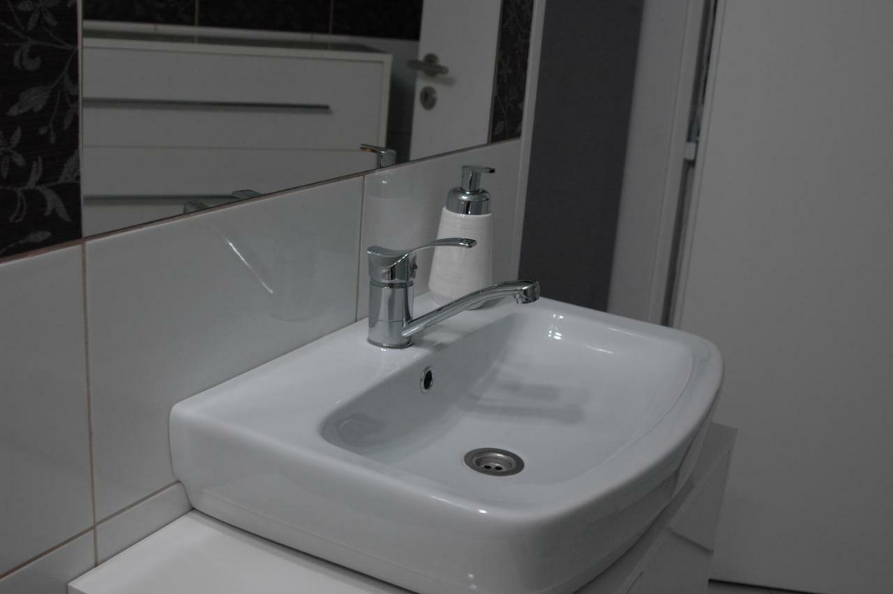 Ferienwohnung Apartman Timea Dunajská Streda Exterior foto