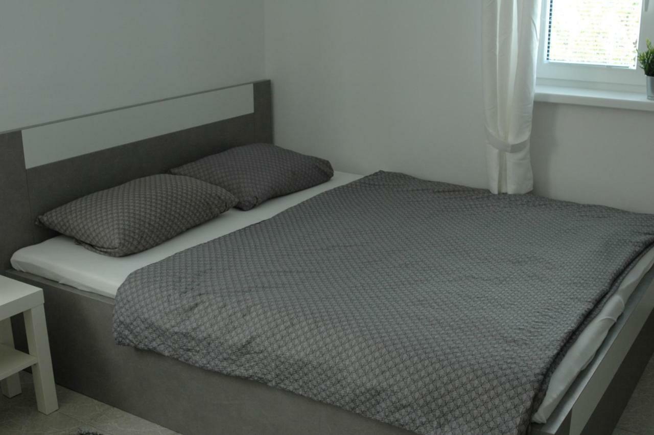 Ferienwohnung Apartman Timea Dunajská Streda Exterior foto